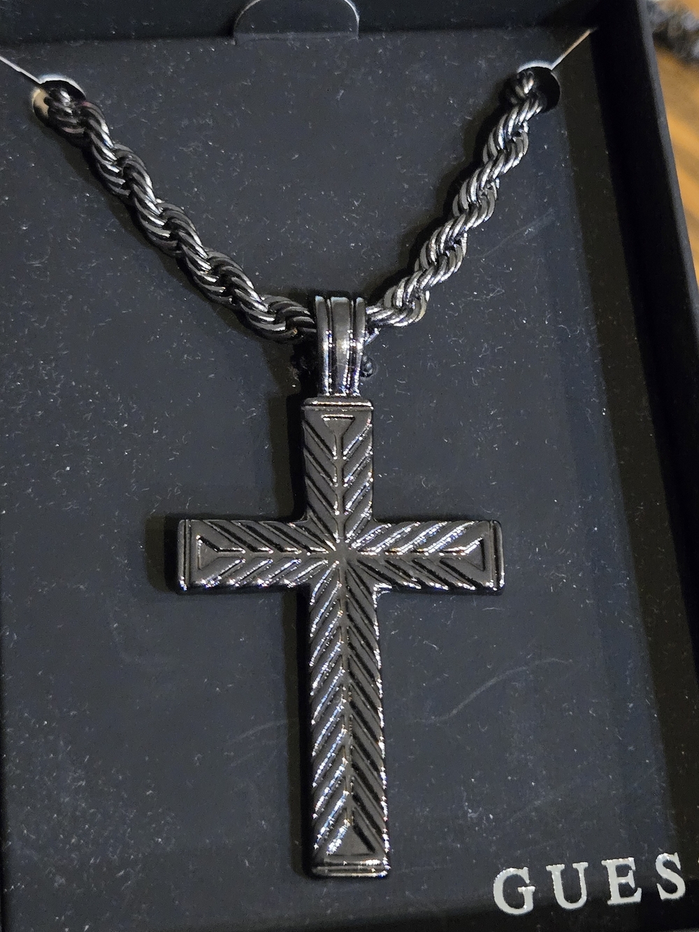 GUESS Gunmetal Cross Pendant 20" Chevron Necklace New In Box